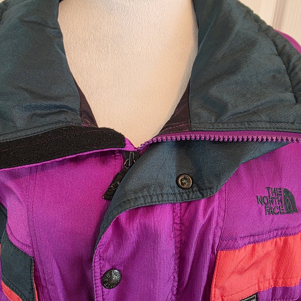 The Nothface 90's Colorblock Gore Tex Water Proof Jacket Size Medium - Picture 5 of 12